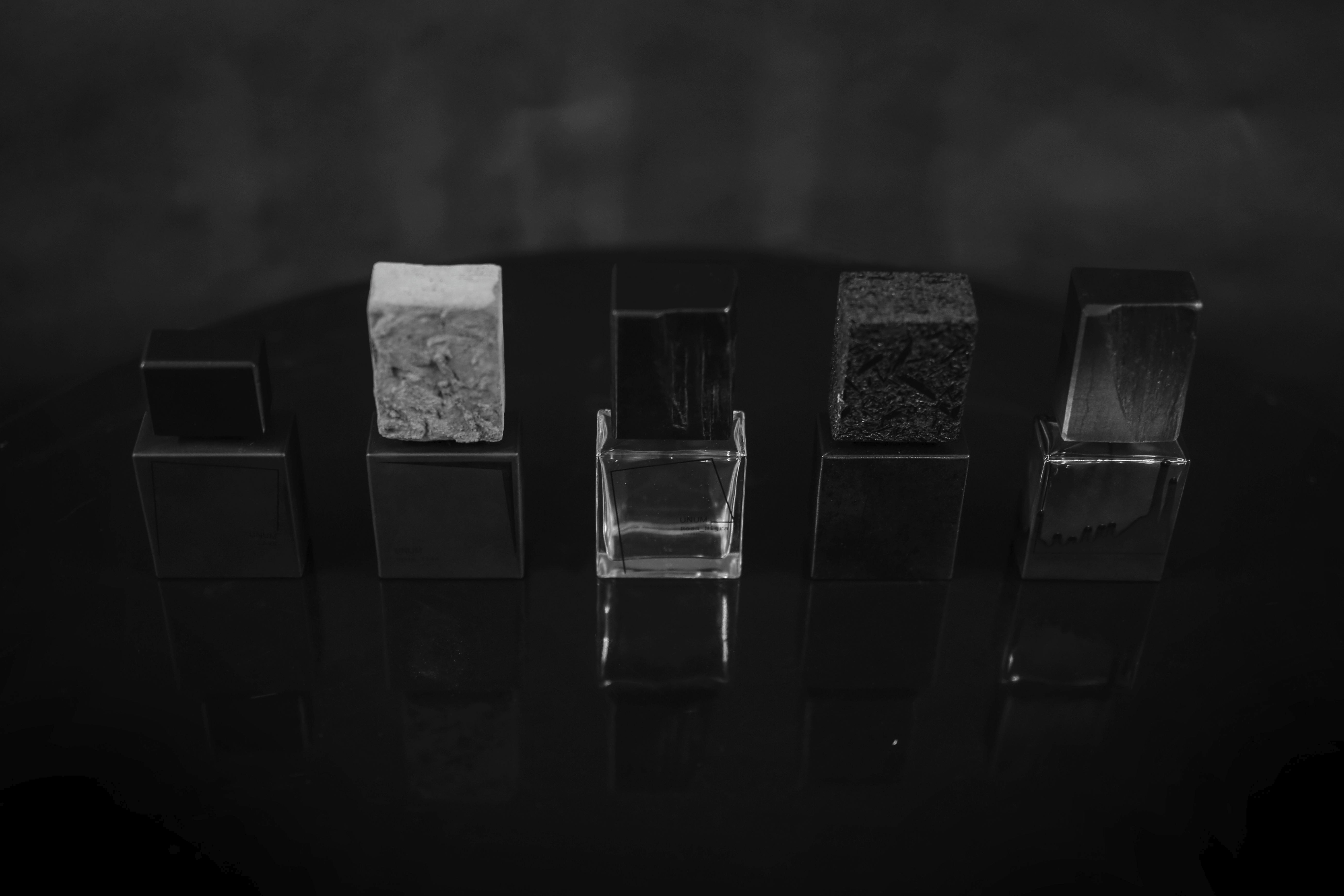 Unum article header