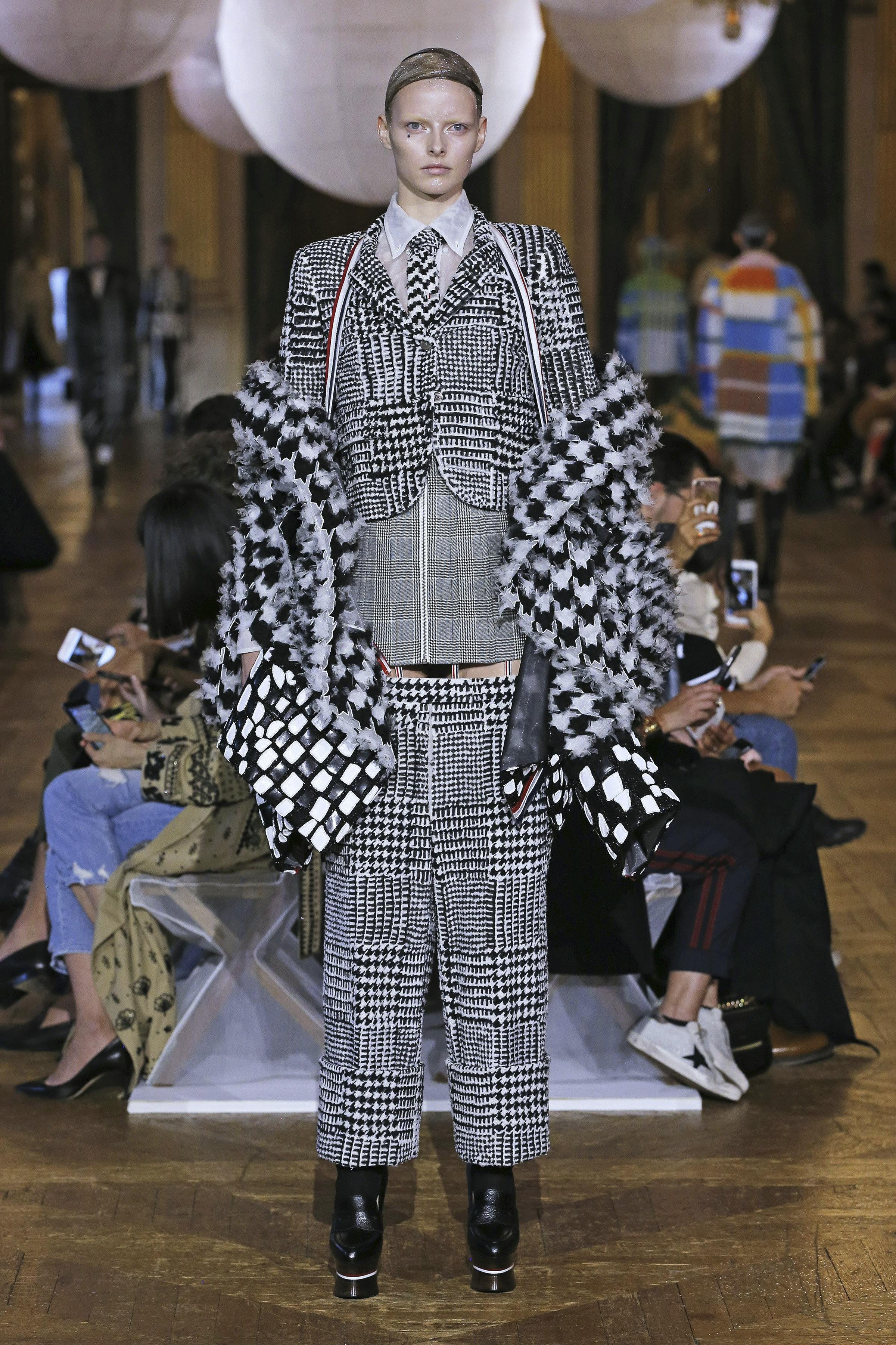 thom-browne-ss18-article-03